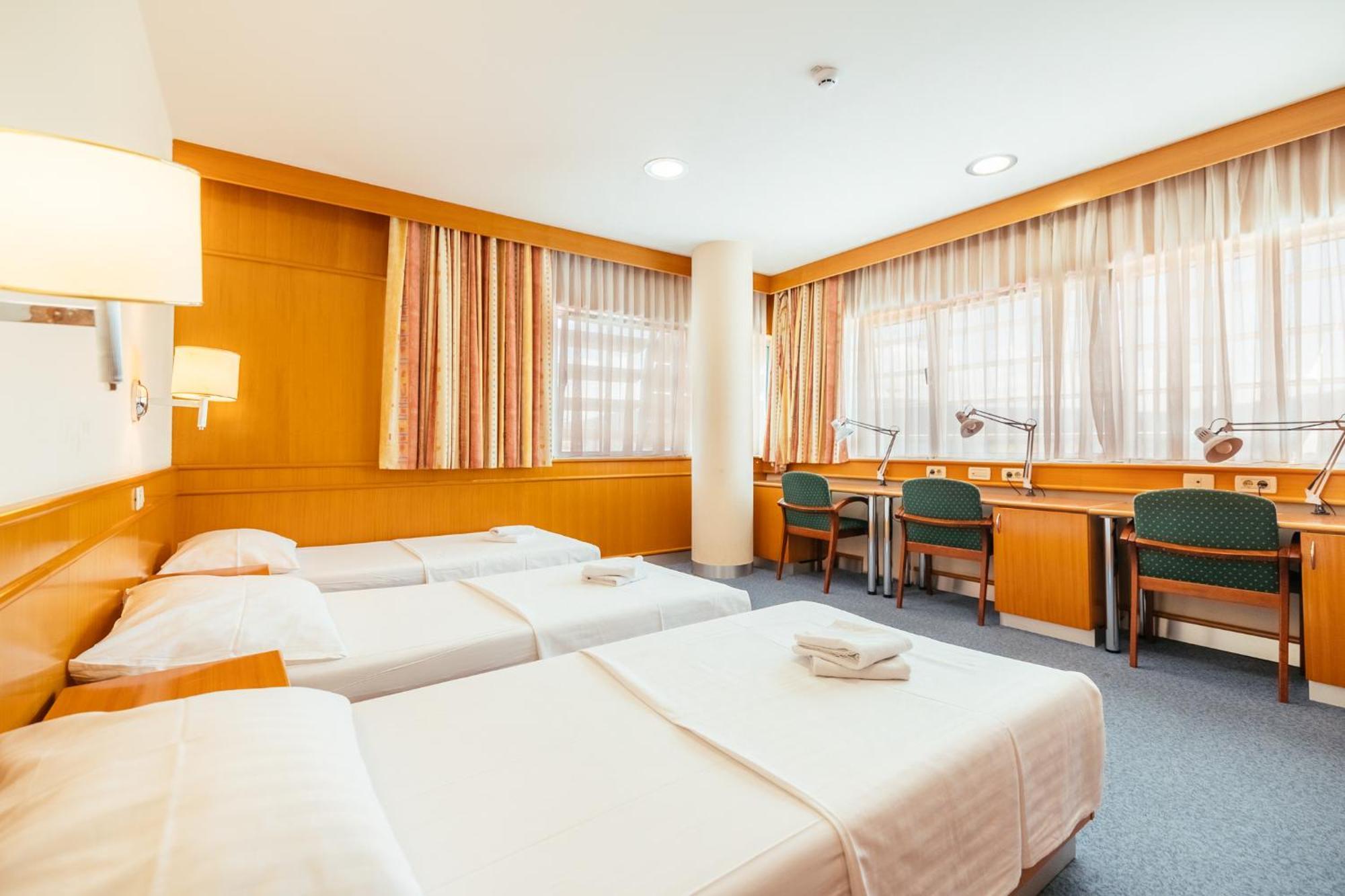 Motel Barka Копер Екстериор снимка